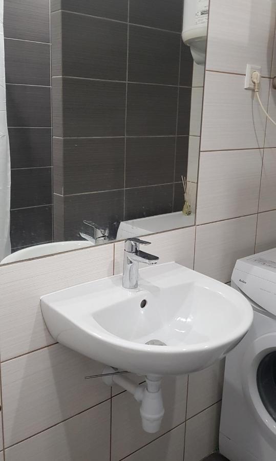Arena Studio Apartment Gliwice Luaran gambar